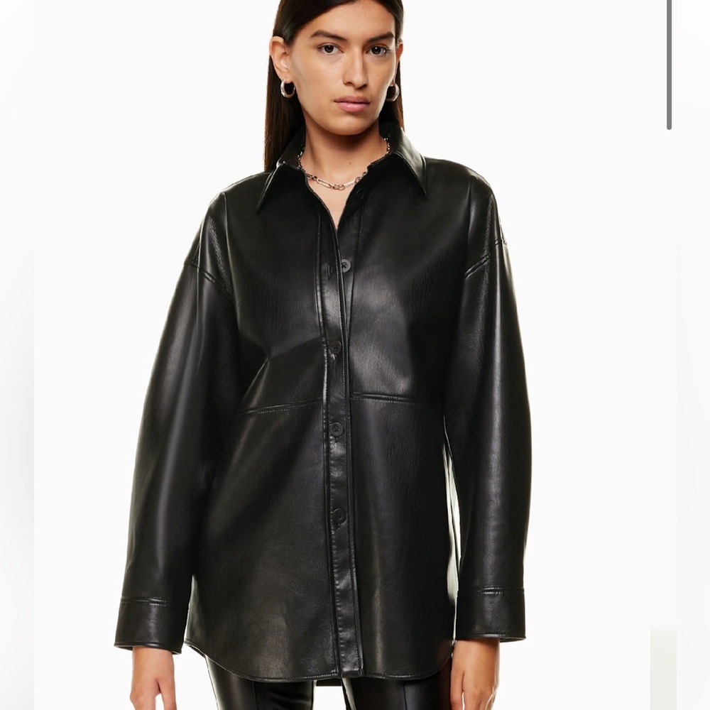 NWOT Aritzia Babaton Black Peli Shirt Jacket Faux Leather size Medium